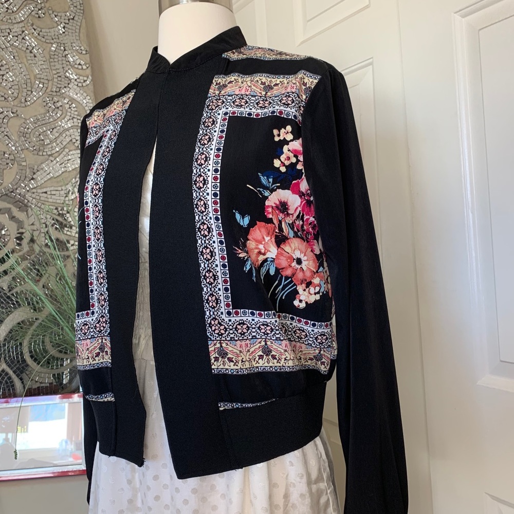 🍓NWT IZ Byer Beautiful Floral Jacket - Picture 7 of 16